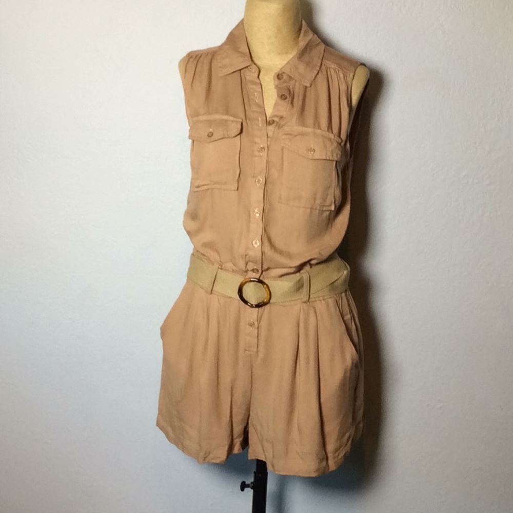 New Look Women's Tan Button Up Shorts Romper with belt Sz S